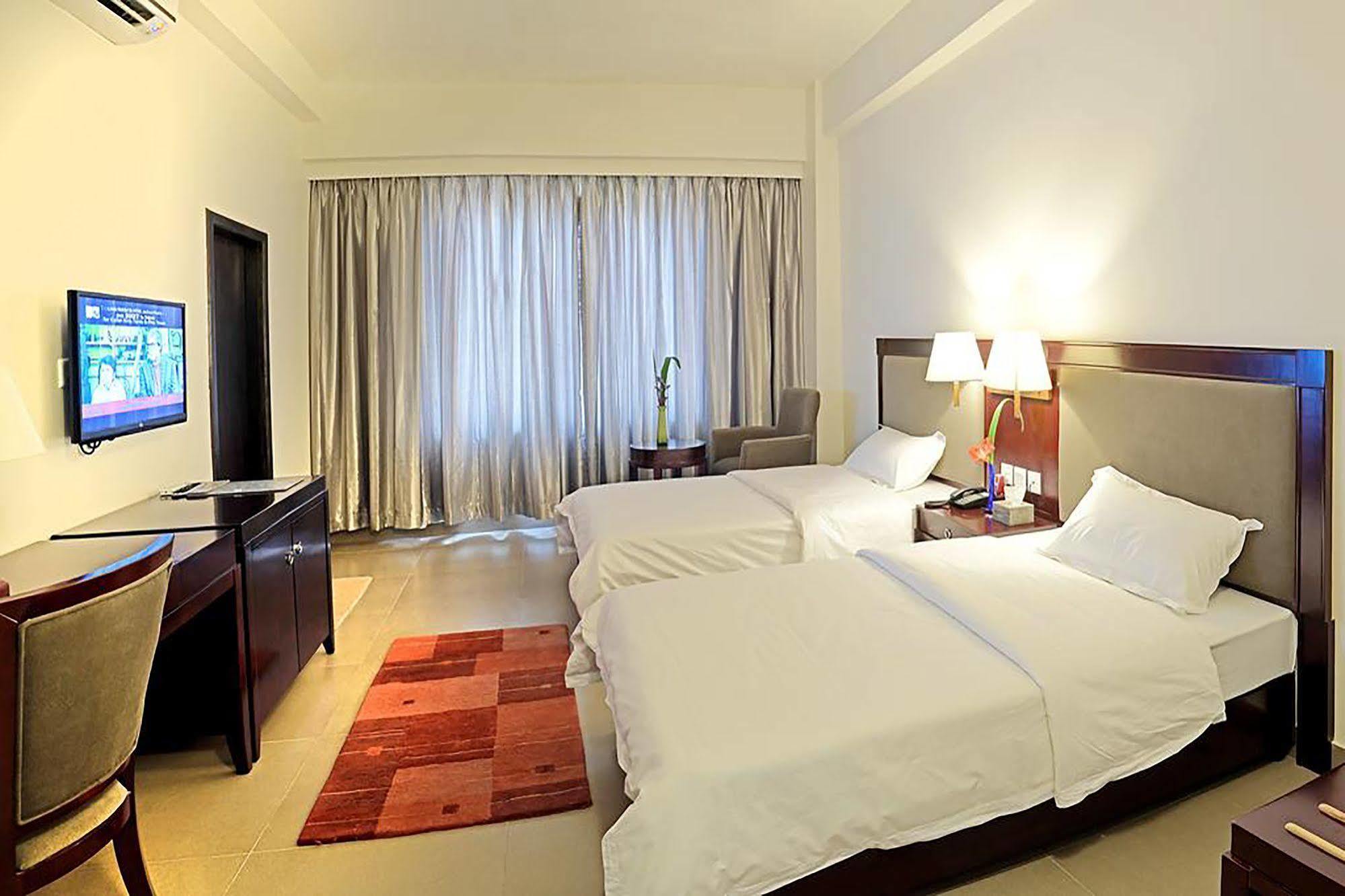 Hotel Club Denovo Butwal Exterior foto